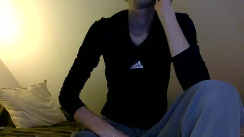 Snapshot of yoursexymat3 chatting on February 21, 4:26 pm Yoursexymat3 online show from February 21, 4:26 pm