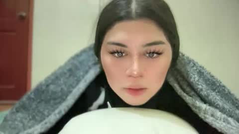 LALA online show from April 12, 8:14 pm