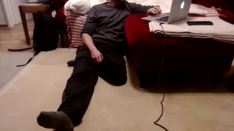 yourslav39119 online show from November 17, 6:24 pm