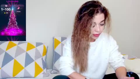 Snapshot of yoursoul_mila chatting on December 9, 11:15 am yoursoul_mila online show from December 9, 11:15 am