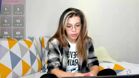 Snapshot of yoursoul_mila chatting on February 9, 11:25 am yoursoul_mila online show from February 9, 11:25 am