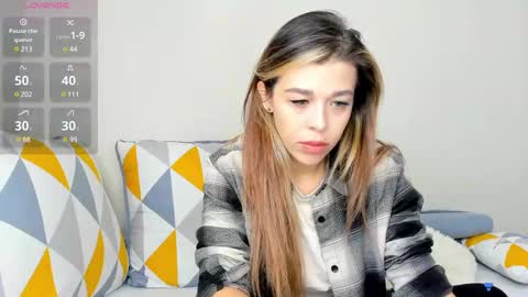 Snapshot of yoursoul_mila chatting on February 19, 11:17 am yoursoul_mila online show from February 19, 11:17 am