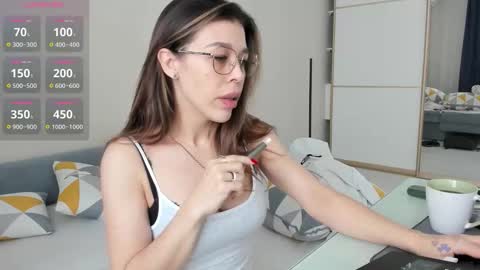 yoursoul_mila online show from January 14, 11:49 am