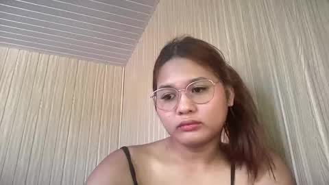 yoursweetgirl_zia online show from April 16, 3:29 am