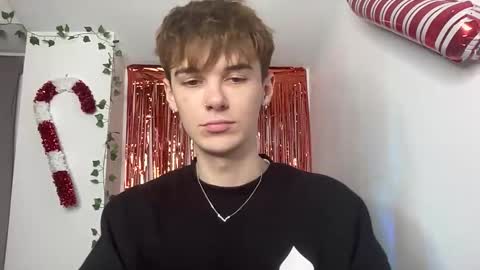 Snapshot of yoursweetyguy chatting on January 12, 5:18 pm yoursweetyguy online show from January 12, 5:18 pm