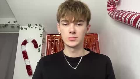 Snapshot of yoursweetyguy chatting on January 15, 3:27 pm yoursweetyguy online show from January 15, 3:27 pm