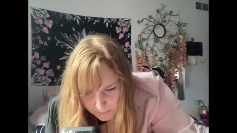 yourthickgingergoddess online show from February 4, 8:38 pm