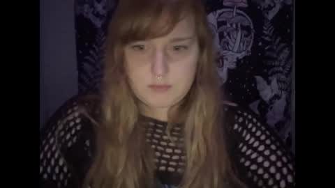 yourthickgingergoddess online show from February 8, 11:45 pm