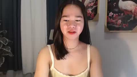 Snapshot of yourtinybunny chatting on September 15, 10:37 am yourtinybunny online show from September 15, 10:37 am