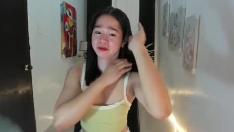 Snapshot of yourtinybunny chatting on October 23, 10:36 am yourtinybunny online show from October 23, 10:36 am