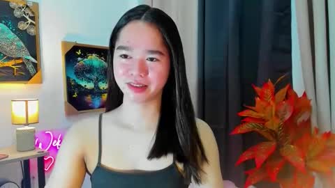 Snapshot of yourtinybunny chatting on December 5, 4:43 am yourtinybunny online show from December 5, 4:43 am