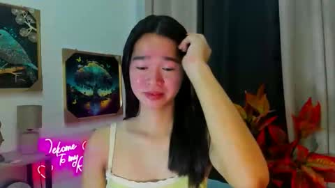 yourtinybunny online show from February 1, 10:47 am