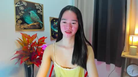 yourtinybunny online show from April 14, 10:49 pm