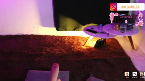Bella- Independert Model online show from July 27, 6:59 pm
