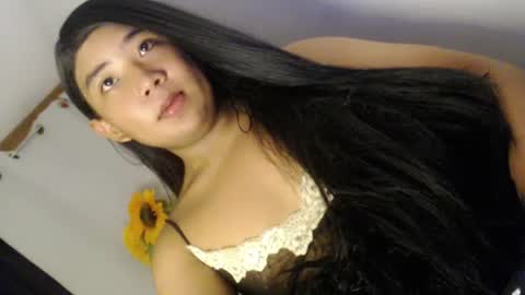 Snapshot of yourtransjeen chatting on March 12, 12:15 pm Jeen online show from March 12, 12:15 pm