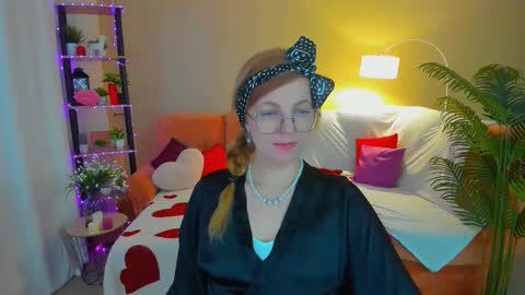 Alice online show from March 19, 4:38 am