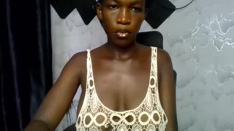 Snapshot of yourxgirlfriend22 chatting on January 12, 10:45 am YourXgirlfriend online show from January 12, 10:45 am