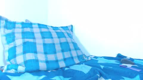 Snapshot of youth_fantasy chatting on February 2, 10:24 am Daniel Jz online show from February 2, 10:24 am