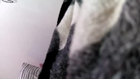 Snapshot of youwanttof chatting on January 5, 11:15 am youwanttof online show from January 5, 11:15 am