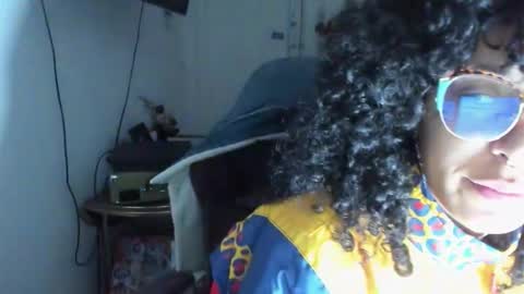 elizabeth  ju   online show from March 27, 10:59 am