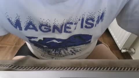 Snapshot of yoyo_00222 chatting on December 5, 4:55 pm yoyo_00222 online show from December 5, 4:55 pm