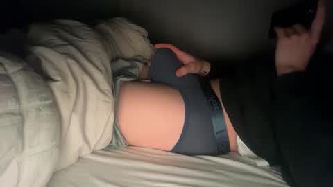 yoyoyo1080 online show from January 6, 12:31 pm