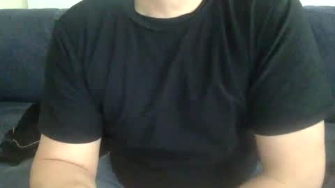 Snapshot of yque2 chatting on March 6, 5:22 pm yque online show from March 6, 5:22 pm