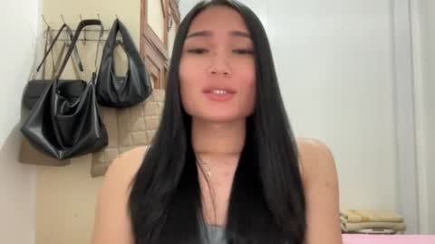 yrdrmgrl_jennie26 online show from February 9, 6:23 pm