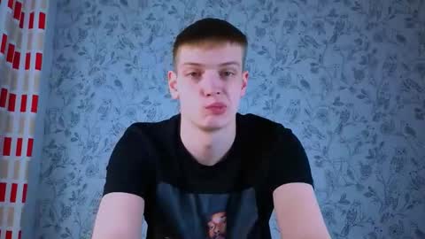 yrshela online show from April 16, 7:47 pm