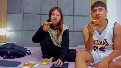 Snapshot of yu_yang69 chatting on January 11, 1:27 pm yu_yang69 online show from January 11, 1:27 pm