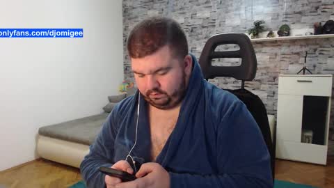 Snapshot of yugogee chatting on November 7, 9:48 pm Yugo - online show from November 7, 9:48 pm