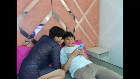 Yui  Rin online show from December 2, 2:17 am