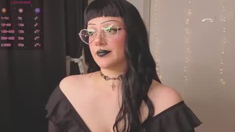   online show from June 25, 5:12 am