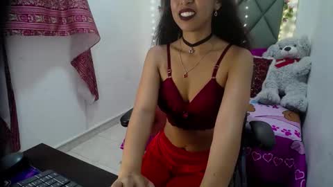 Yuki online show from March 2, 7:43 pm