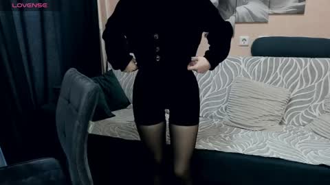 YukiShine online show from April 12, 2:22 pm