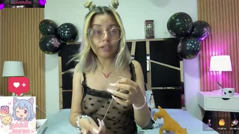 Yukki Kuran online show from October 10, 4:11 am