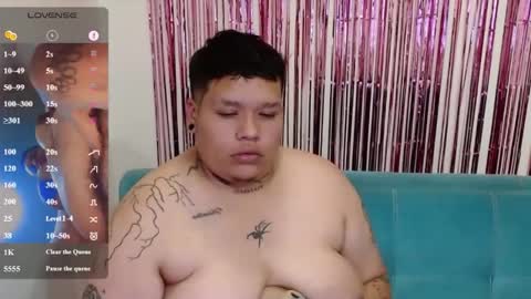 yul and val couple online show from March 12, 5:46 am