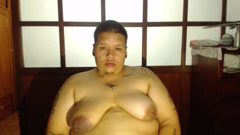 yul and val couple online show from April 9, 3:50 am