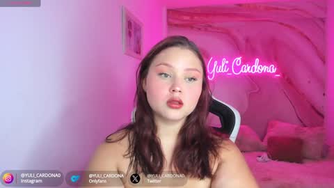 Snapshot of yuli_cardona_ chatting on December 6, 4:49 pm Yuliet online show from December 6, 4:49 pm