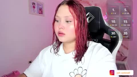 Yuliet online show from December 17, 7:42 pm