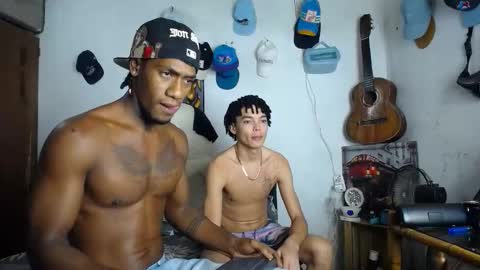 Snapshot of yulian_23 chatting on May 23, 12:05 am Ivan online show from May 23, 12:05 am