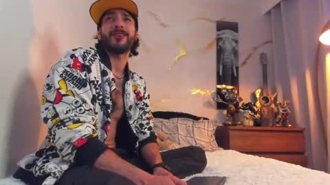 Snapshot of yulianpereira25 chatting on May 31, 11:17 pm yulian 2811 online show from May 31, 11:17 pm