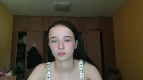 Snapshot of yuliastar chatting on May 25, 6:41 am Yuliia online show from May 25, 6:41 am