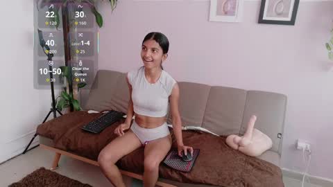 yuliethpetite online show from April 10, 1:16 pm