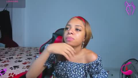 yumi_hanna online show from April 13, 1:00 am