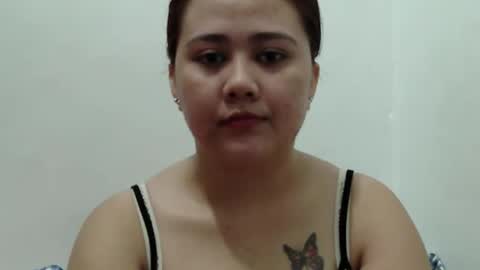 Snapshot of yummy_tits23xx chatting on May 25, 12:33 pm yummy_tits23xx online show from May 25, 12:33 pm