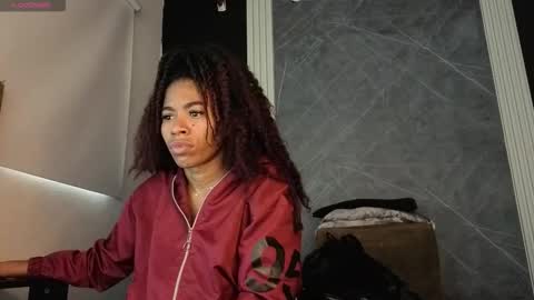 Snapshot of yummyduo chatting on October 21, 12:17 pm Yummyduo online show from October 21, 12:17 pm