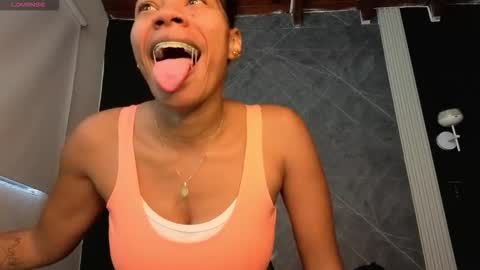 Snapshot of yummyduo chatting on December 2, 12:21 pm Yummyduo online show from December 2, 12:21 pm