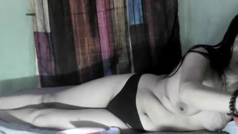 yummyhottiemom online show from December 23, 6:55 am