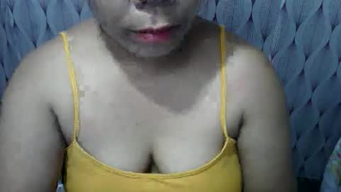 yummylips_4u online show from May 11, 7:58 am
